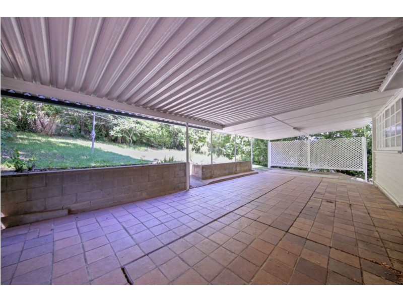 40 Albert Street, Holland Park West QLD 4121