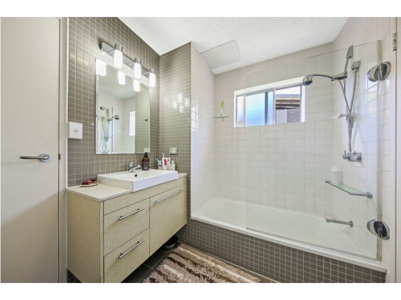 3/32 Stopford Street, Wooloowin QLD 4030