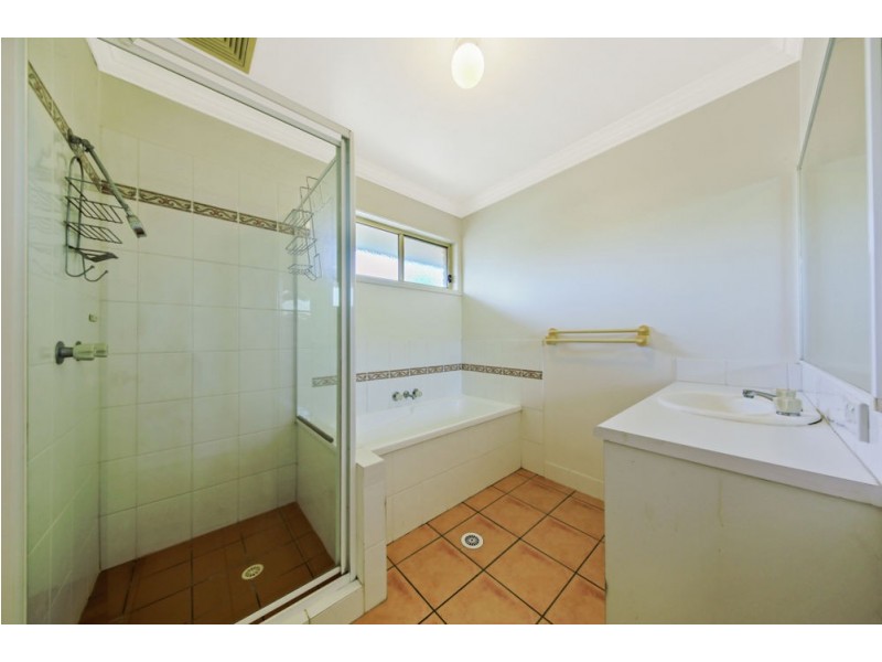 26 Torquay Cres, Tingalpa QLD 4173