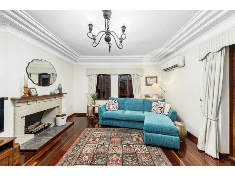 235 Rode Road, Wavell Heights QLD 4012