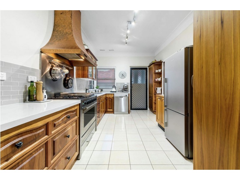 235 Rode Road, Wavell Heights QLD 4012