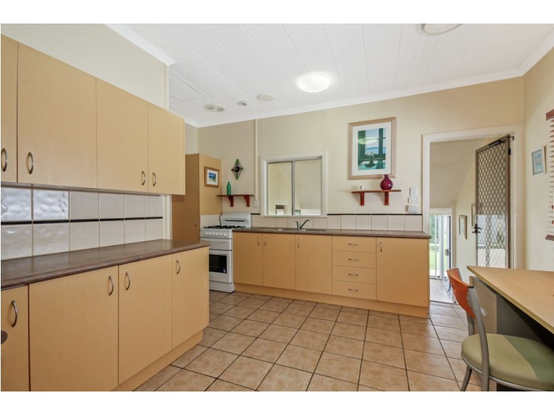 51 Townsend Street, Brighton QLD 4017