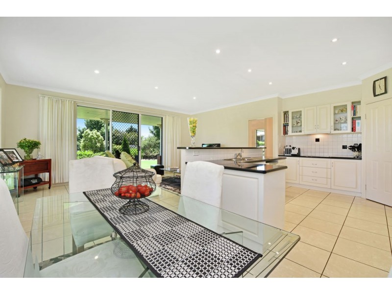 14 Kimdon Crescent, Highfields QLD 4352