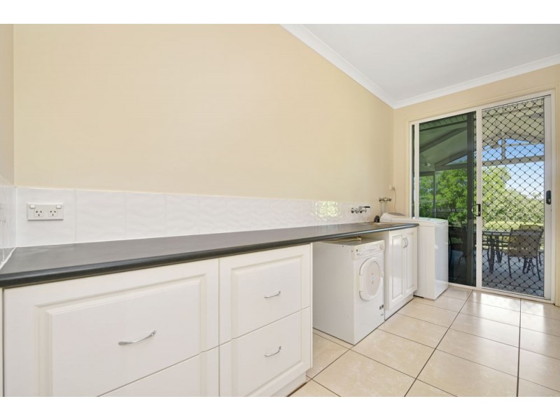 14 Kimdon Crescent, Highfields QLD 4352