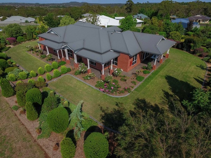 14 Kimdon Crescent, Highfields QLD 4352