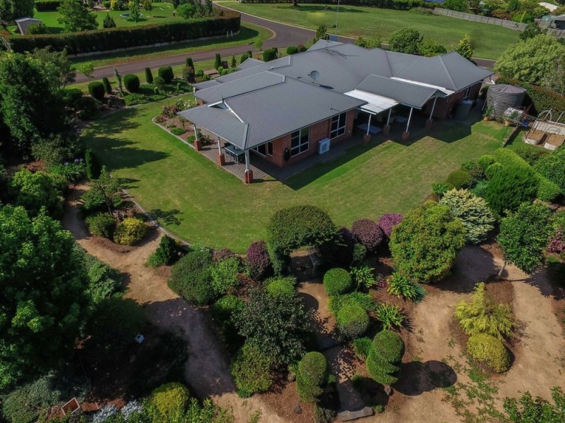 14 Kimdon Crescent, Highfields QLD 4352