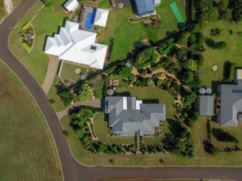 14 Kimdon Crescent, Highfields QLD 4352