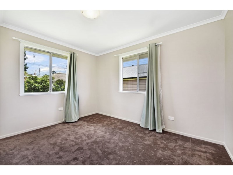 12 Elworthy Street, Harlaxton QLD 4350