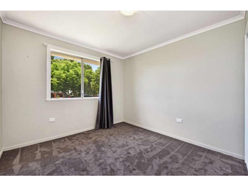 12 Elworthy Street, Harlaxton QLD 4350