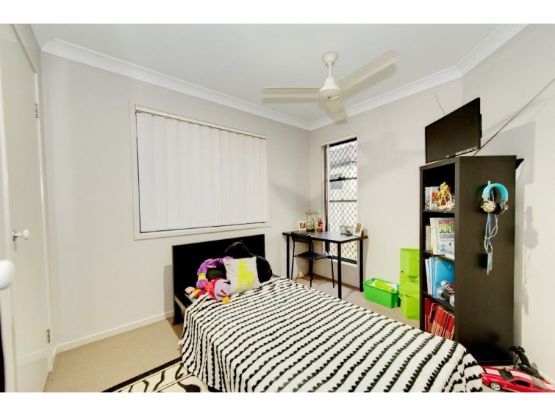 59 Friend St, Wakerley QLD 4154