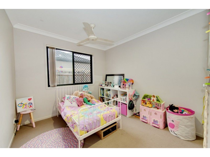 59 Friend St, Wakerley QLD 4154