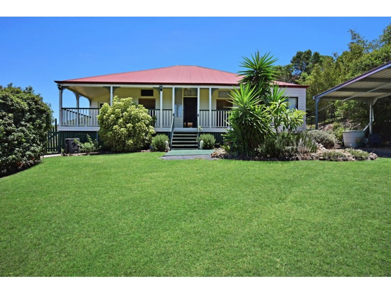 11 Nichols Drive, Glencoe QLD 4352