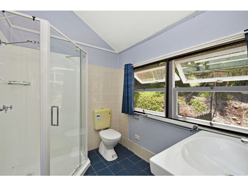 11 Nichols Drive, Glencoe QLD 4352