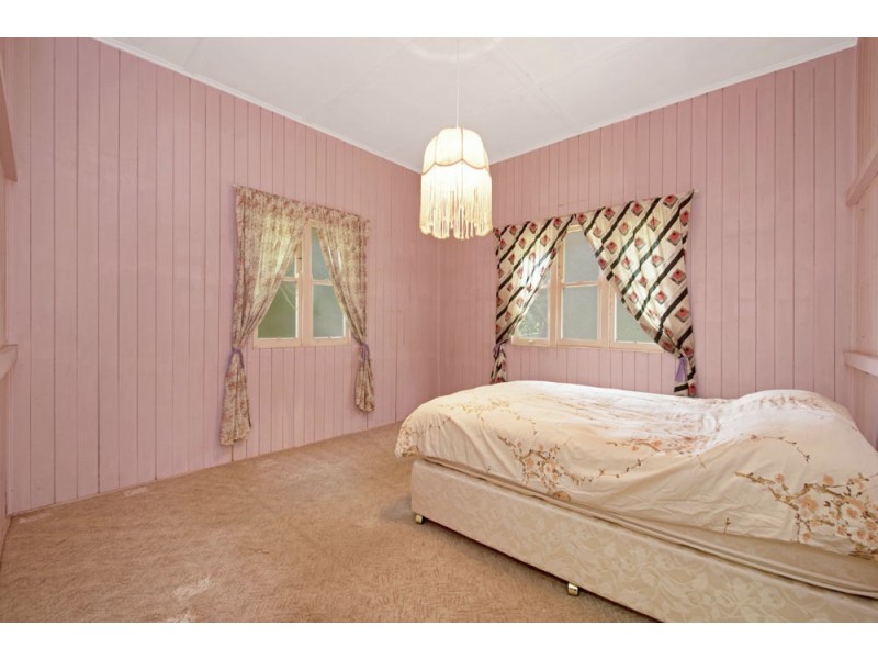 16 Jones Street, Harlaxton QLD 4350