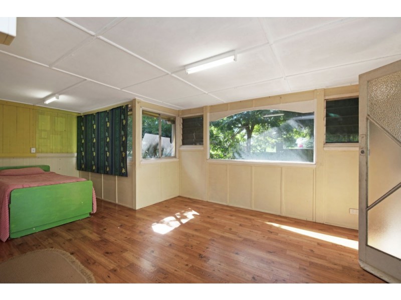 16 Jones Street, Harlaxton QLD 4350