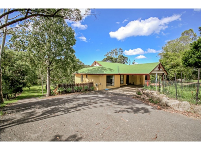 202 Gibbons Road, Samford Valley QLD 4520