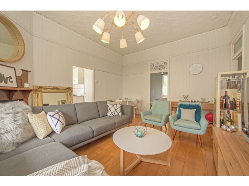 8 Kelfield Street, North Toowoomba QLD 4350