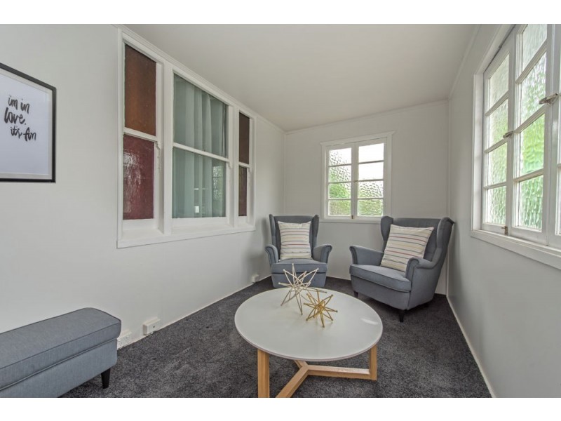 8 Kelfield Street, North Toowoomba QLD 4350