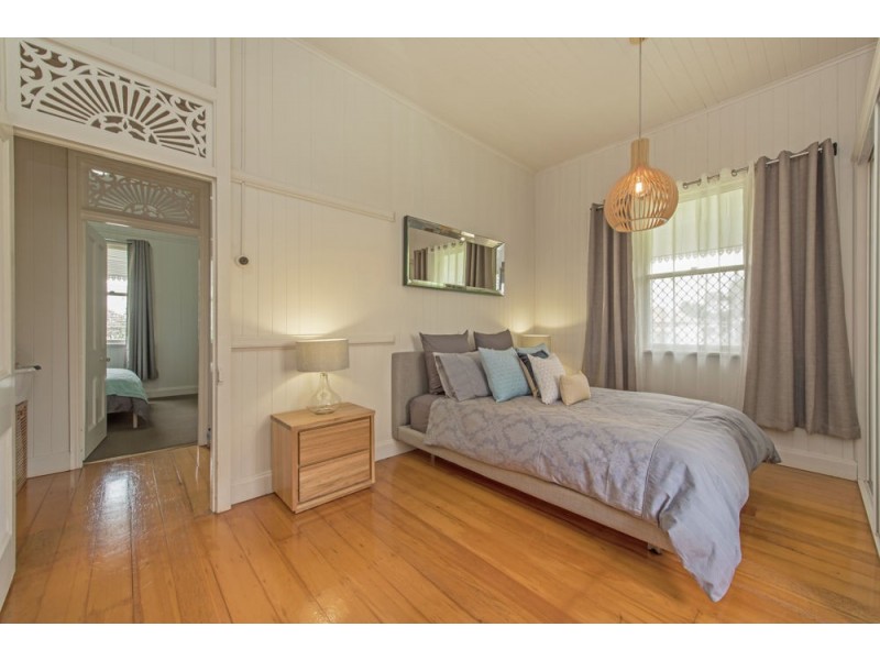 8 Kelfield Street, North Toowoomba QLD 4350