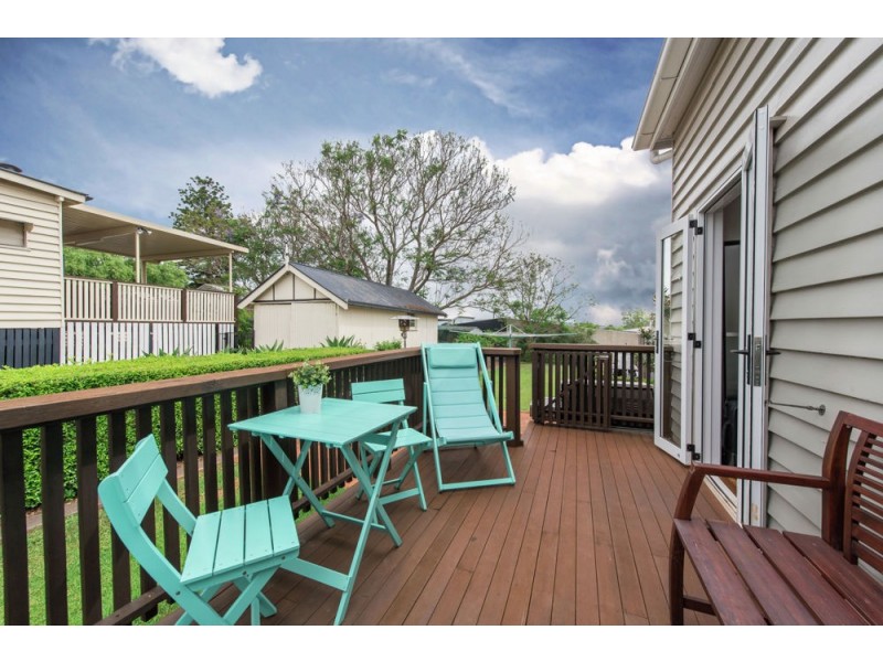 8 Kelfield Street, North Toowoomba QLD 4350