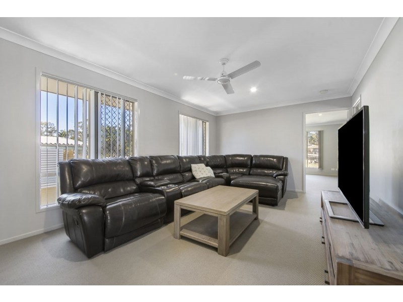 27 Blackwood Road, Geebung QLD 4034