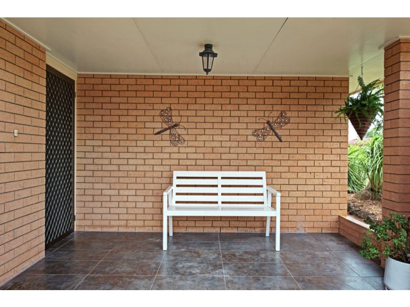 23 Cambridge Street, Harristown QLD 4350