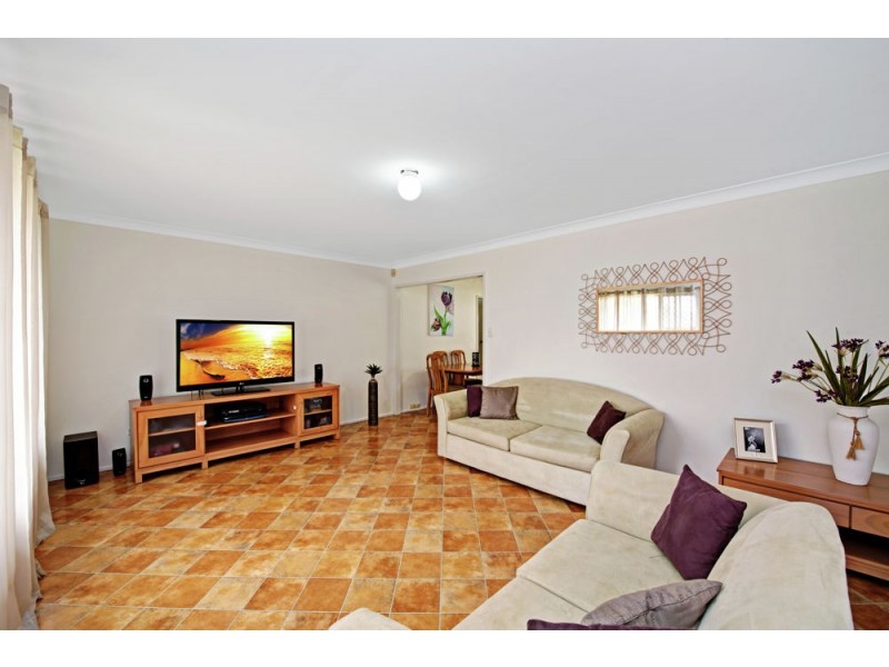 23 Cambridge Street, Harristown QLD 4350