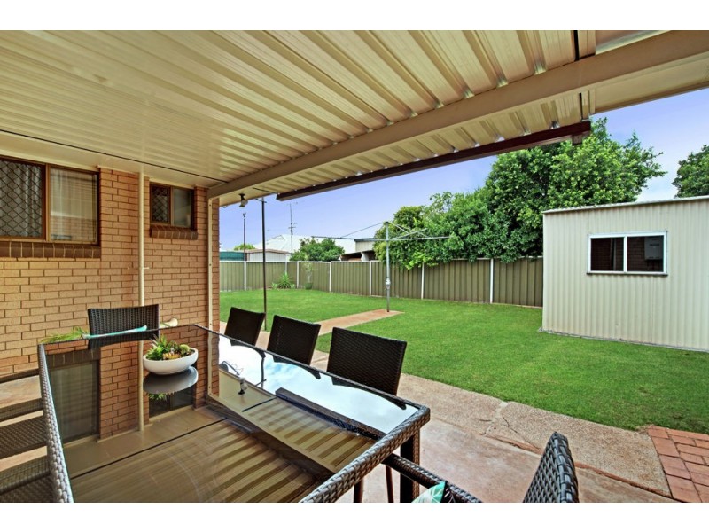 23 Cambridge Street, Harristown QLD 4350