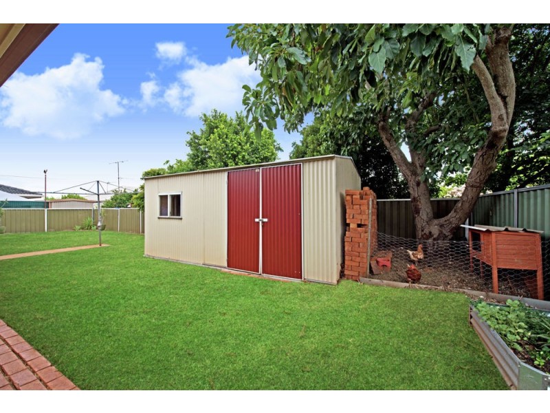 23 Cambridge Street, Harristown QLD 4350