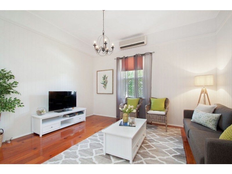 2 Woombye Street, Wooloowin QLD 4030