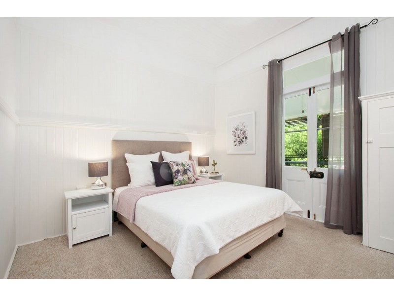 2 Woombye Street, Wooloowin QLD 4030