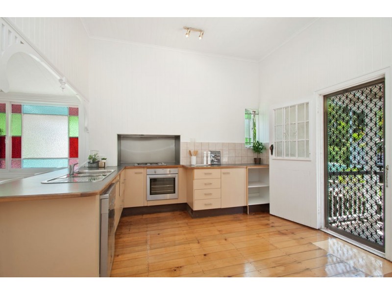 2 Woombye Street, Wooloowin QLD 4030