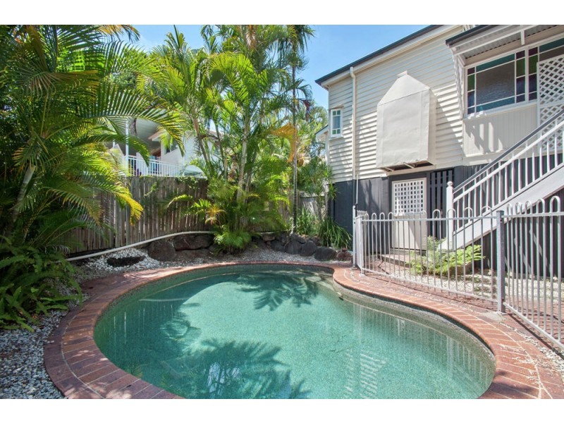 2 Woombye Street, Wooloowin QLD 4030