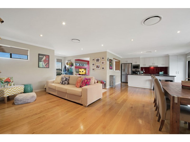 18 Trevean Drive, Kleinton QLD 4352