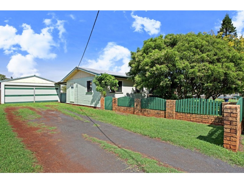 10 Devine Street, Harristown QLD 4350