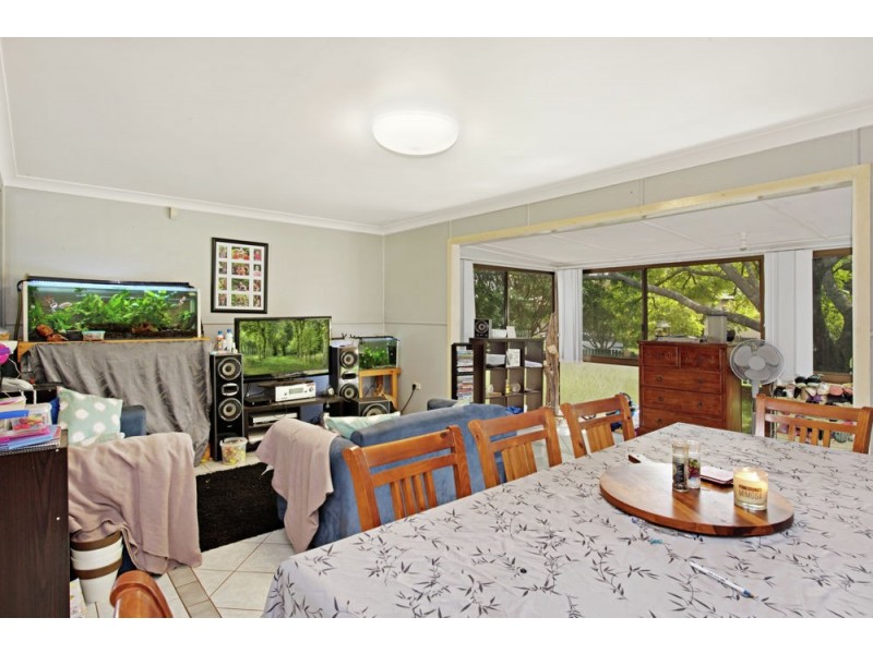 10 Devine Street, Harristown QLD 4350