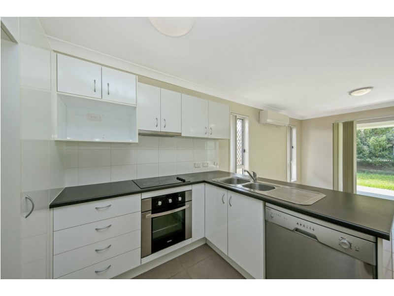 1/5 Andrew St, Lota QLD 4179