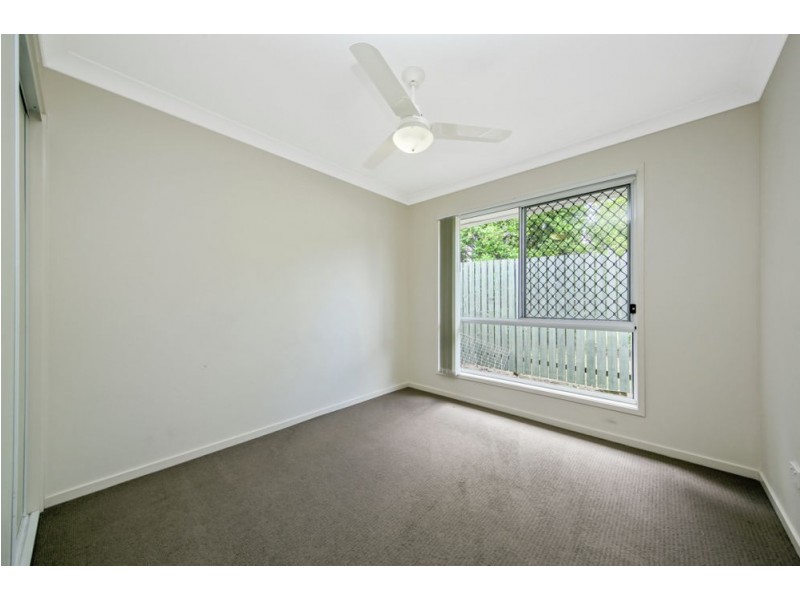 1/5 Andrew St, Lota QLD 4179