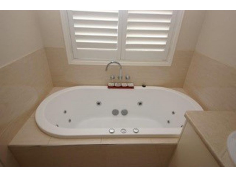 5 Debbie Court, Oakey QLD 4401