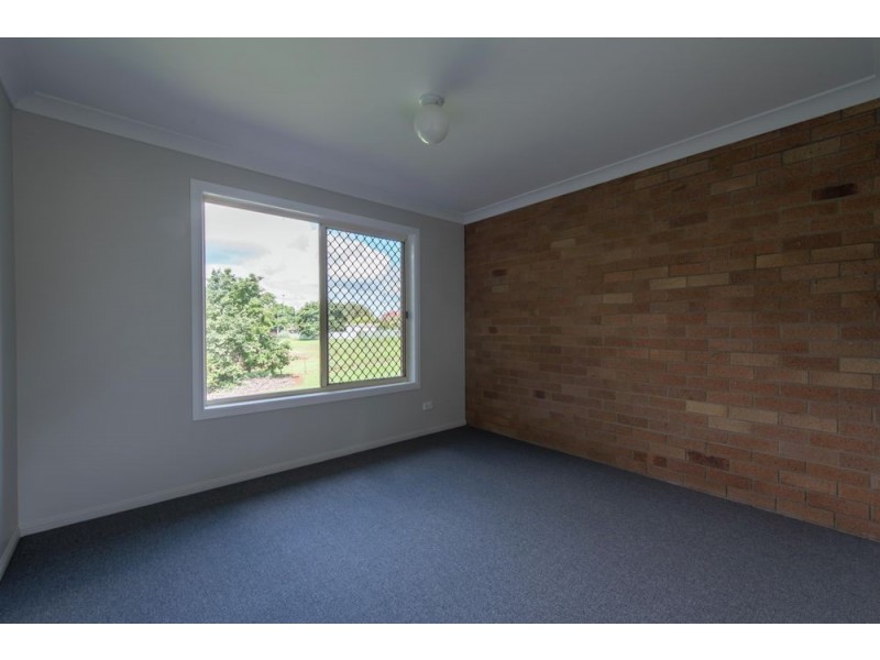 8/248 James Street, Harristown QLD 4350
