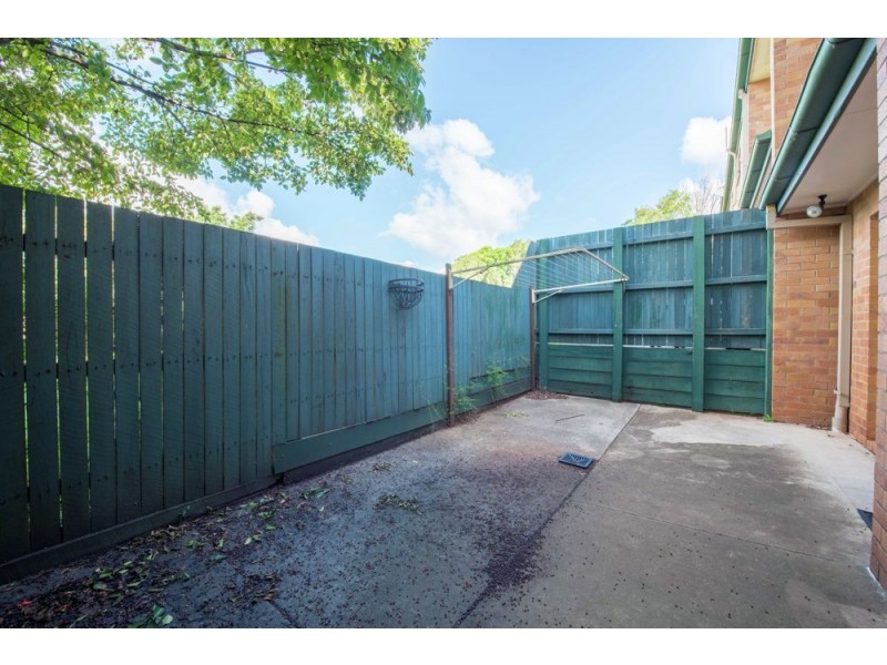 8/248 James Street, Harristown QLD 4350