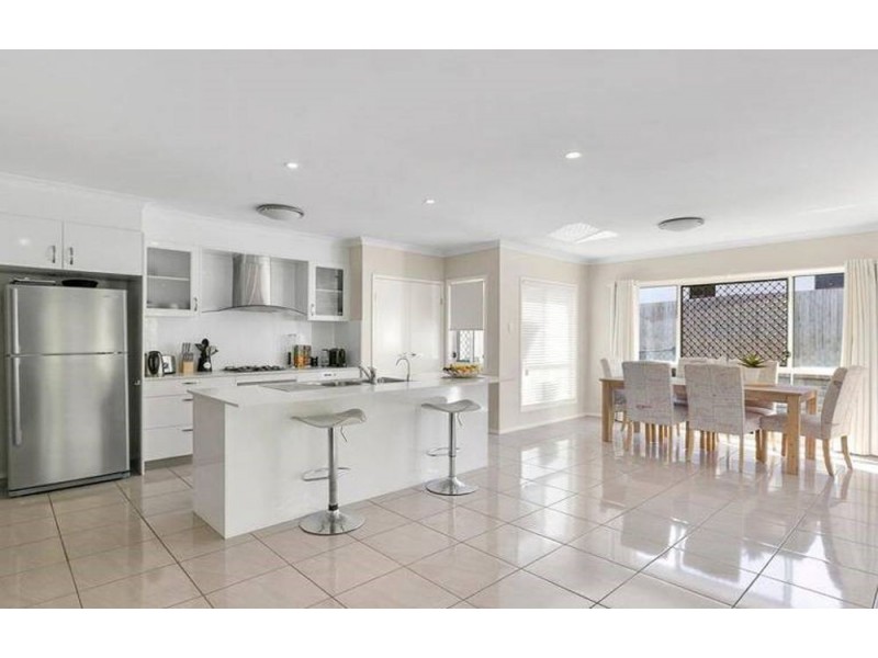 49 Doherty Place, Wakerley QLD 4154