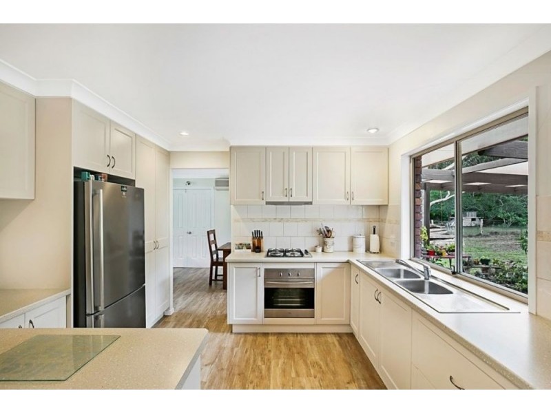 15 Michele Avenue, Highfields QLD 4352