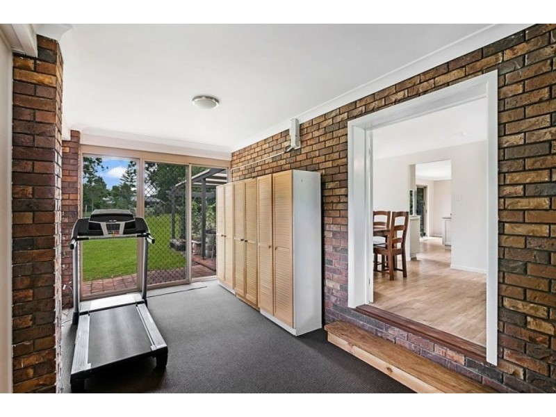 15 Michele Avenue, Highfields QLD 4352