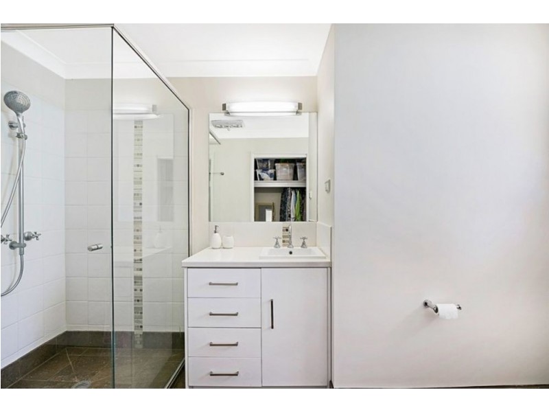 15 Michele Avenue, Highfields QLD 4352