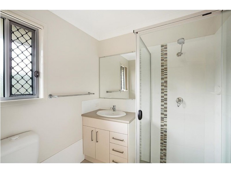 20 Kurrawa Crescent, Glenvale QLD 4350
