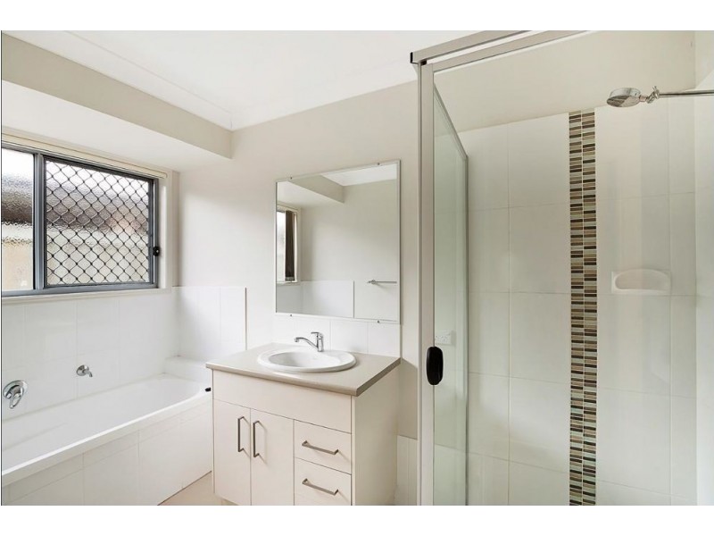 20 Kurrawa Crescent, Glenvale QLD 4350