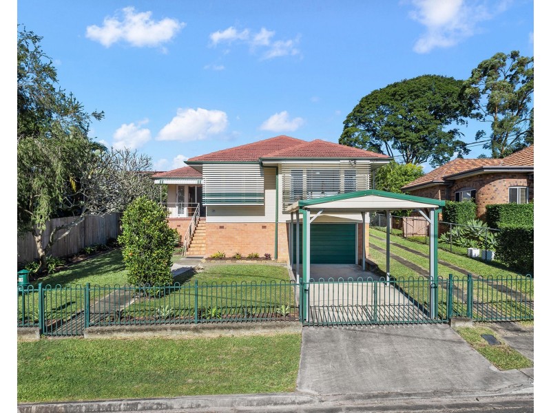 39 Gibson Crescent, Holland Park QLD 4121