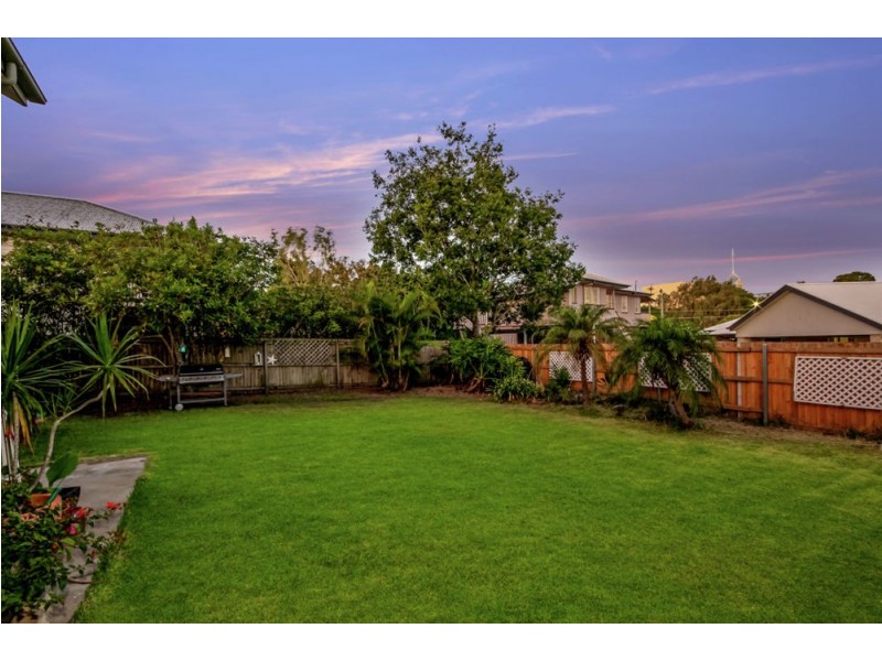 9 Barellan Street, Stafford QLD 4053