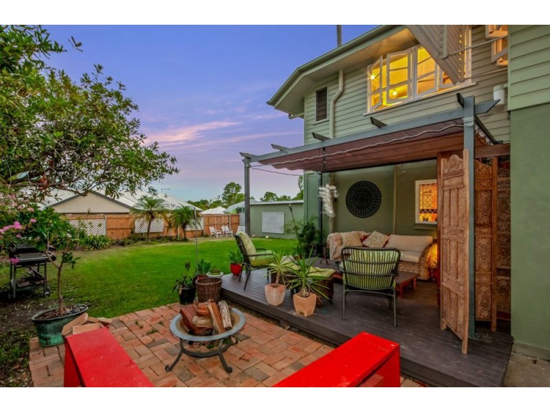 9 Barellan Street, Stafford QLD 4053